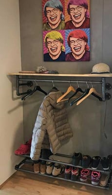 Flurgarderobe aus Rohren 