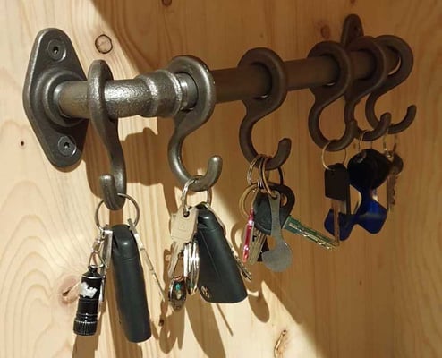Schlüsselhalter Industrial aus Rohren und Temperguss