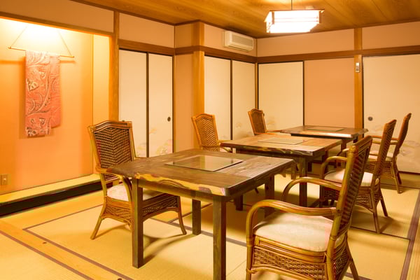 城崎温泉　かに庵　テーブル席