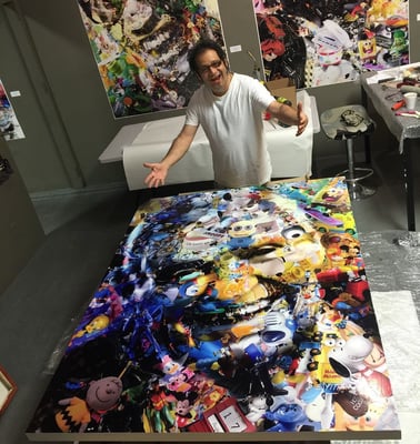 Ilusión Óptica de tus artistas favoritos sobre retablo de madrea y acabado en resina