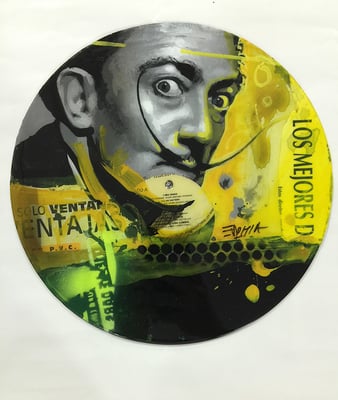 Discos de vinilo pintados en acrílico con acabado en resina / DISPONIBLE