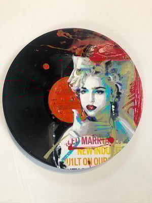 Discos de vinilo pintados en acrílico con acabado en resina / DISPONIBLE