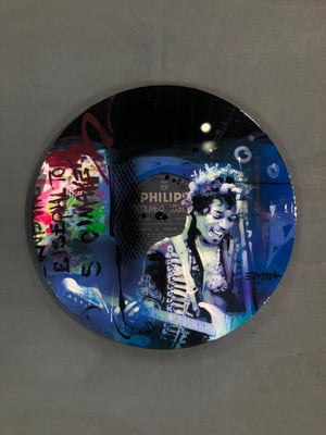 Discos de vinilo pintados en acrílico con acabado en resina / DISPONIBLE