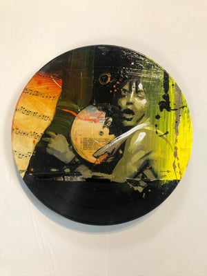 Discos de vinilo pintados en acrílico con acabado en resina / DISPONIBLE