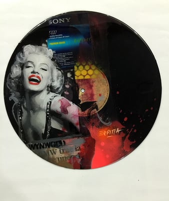 Discos de vinilo pintados en acrílico con acabado en resina / DISPONIBLE