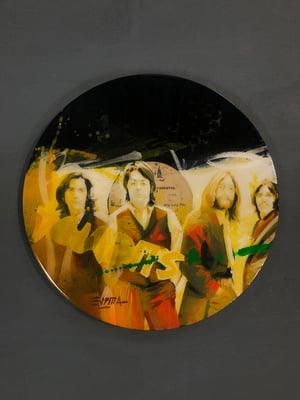 Discos de vinilo pintados en acrílico con acabado en resina / DISPONIBLE