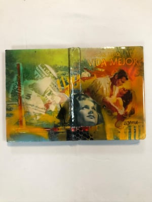 Libros pintados en acrílico con acabado en resina / DISPONIBLE