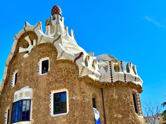Im Parc Güell von Architekt Antonio Gaudi