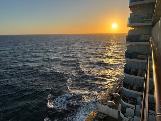 Ein Tag auf See nach Palermo