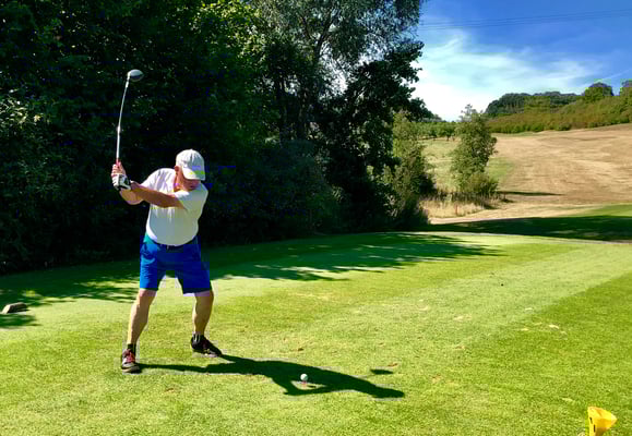 Horst Kilian am ersten Abschlag