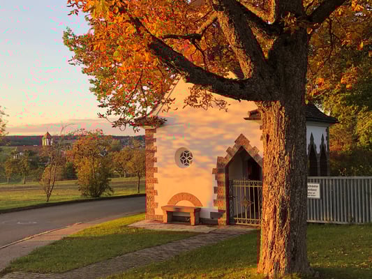 Friedhofskapelle und Christuskirche