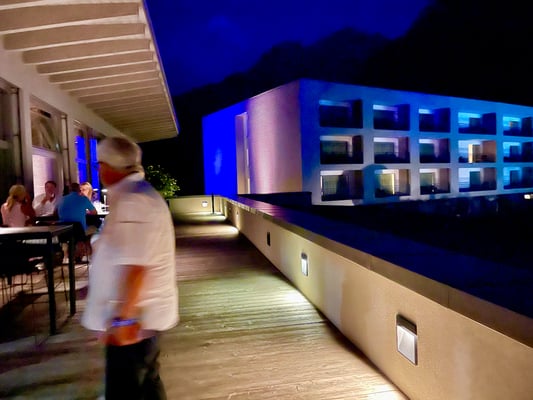 Abendliche Stimmung von der Bar-Terrasse