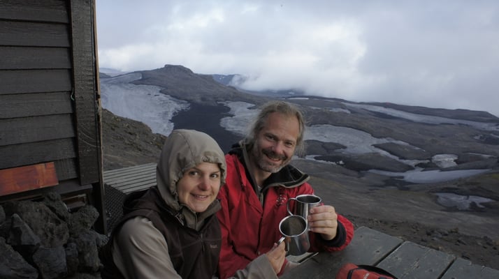 Island (2012) - Die Berghütte Fimmvörðuhálskáli auf dem Pass zwischen den beiden Vulkanen Eyjafjallajökull und Mýrdalsjökull