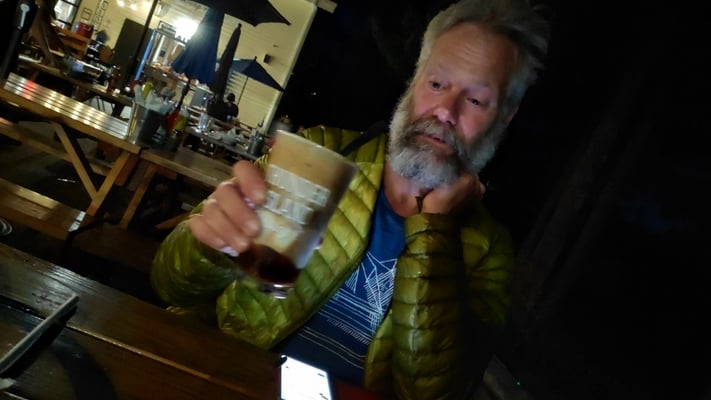 Olli mit einem Beer Float