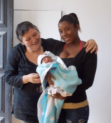 Denisse besuchte als Kind die Schule Educare und ist heute professionelle Sportlerin und stolze Mutter.