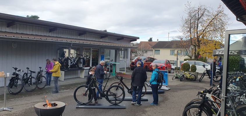 Sonntags Dorfmakrt Kerzers