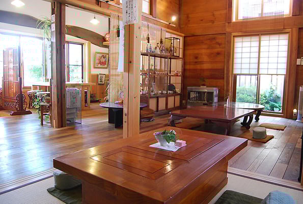 店内、隅々までぜひご覧ください