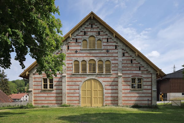 Historische Reithalle Marbach von Süden