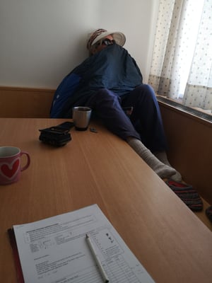 © Charel Klein - Beobachtungen von fütternden Schneesperlingen.