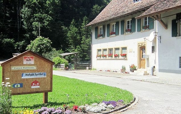 BNB Bauernhof Jura Schlaf im Stroh Jura