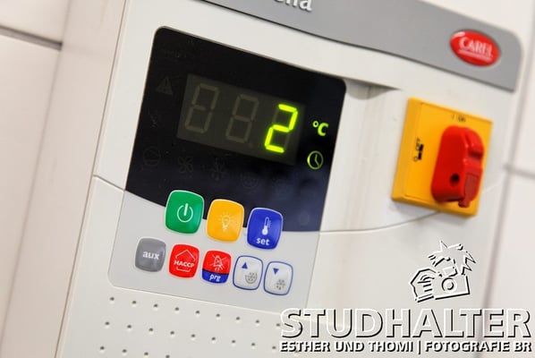 Fotos für Broschüren/Werbung/Web energo.ch by StockerDirect: Impressionen Grossküche der Betriebskantine Konzernzentrale Schindler in Ebikon. 2011