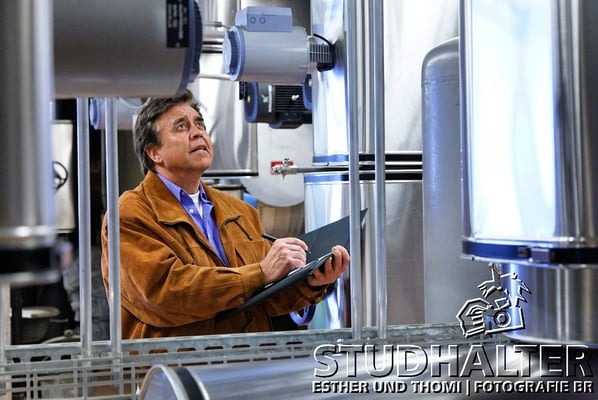 Fotos für Broschüren/Werbung/Web energo.ch by StockerDirect: Technische Bereiche der Psychiatrischen Universitätsklinik Zürich PUKZH: Heizung, Wasser, Lüftung. Architektonische Ansichten aussen und innen. 2011