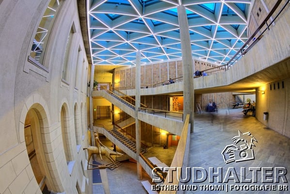 Fotos für Broschüren/Werbung/Web energo.ch by StockerDirect: Eidgenoessisch Technische Hochschule ETH Zürich. Hauptgebäude an der Rämistrasse Zürich. 2011