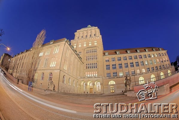 Fotos für Broschüren/Werbung/Web energo.ch by StockerDirect: Universität Zürich. Hauptgebäude an der Rämistrasse Zürich. 2011