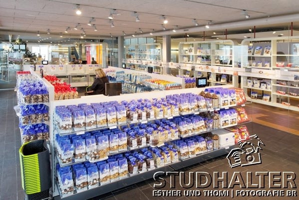 Eröffnung neuer Fabrikladen "Chnuschper Laden" der HUG AG in Malters/LU 2011