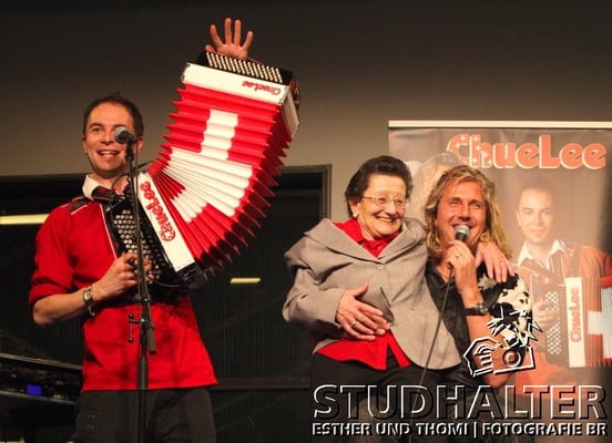 Generalversammlung 2010 Luzerner Kantonalbank Festhallen Allmend Luzern