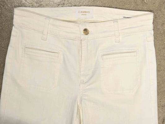 Tess 9049009615-S6-5113_front pockets