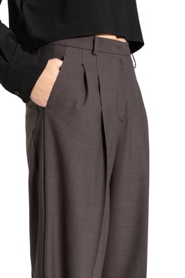 Emilie track 6318_0436-00_797