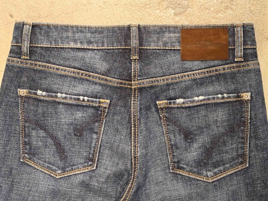 Kerry button 9132010702-W5-5016-back pockets