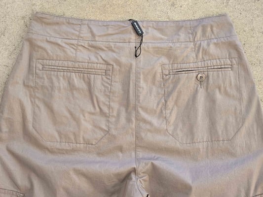 Blossom cargo 7234048000-S6-745_back pockets