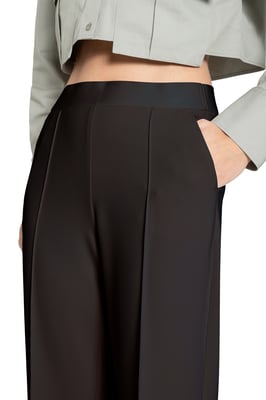 Ava 6052_0222-19_781 