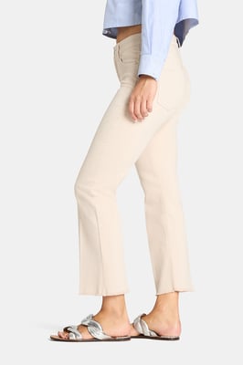 Francesca 9531_0067-71_740