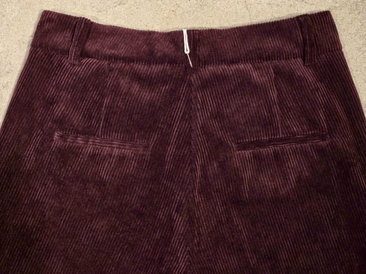 Amelie 7108024601-W5-193-back pockets