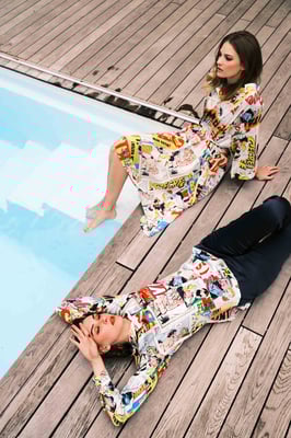 Front: 99 Naomi Blouse Print U12, 105 Britta Pants  Navy,  Back: 240 Kama Dress Print U12