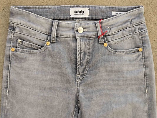 Paris flared 9221009702-S6-5282_front detail