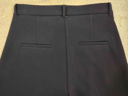 Emilie 6052043400-W5-482-back pockets