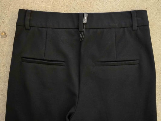 Francoise 6231033208-S6-099_back pockets