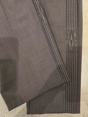 Emelie track 6318043600-W5-797-side print detail