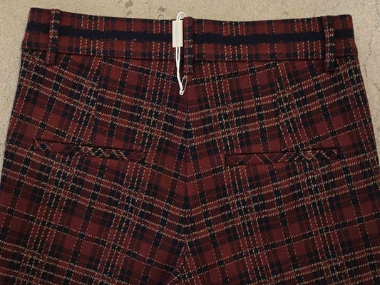 Francoise cropped 6456038712-W5-848-back pockets