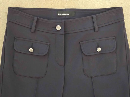 Farah patched pocket 6111042700-S6-493_front pockets