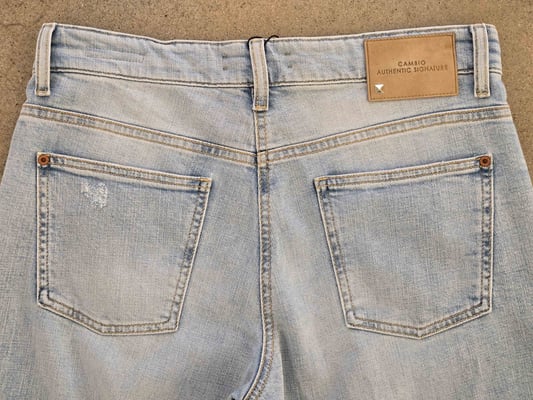 Antonia 9132000504-S6-5317_back pockets