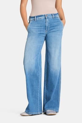 Alek 9150_0118-02_5261