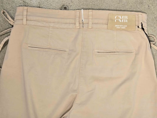 Olympia 7666047701-S6-742_back pockets