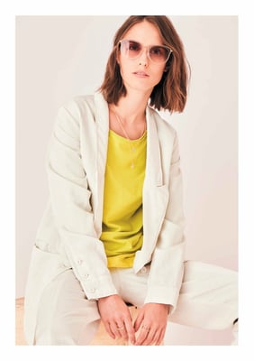 Jacket 55FU 7076 - T-Shirt  35GU 2777 - Pant  052U 7076