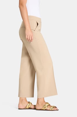 Cameron 6052_022113_727