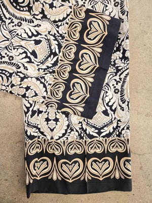 Adrienne 8730041403-S6-830_bottom detail